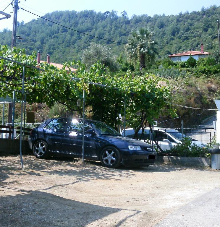 Ferienwohnung House Mantesos Kinira Exterior foto