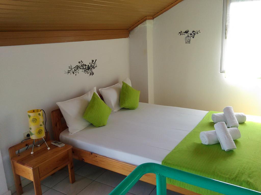 Ferienwohnung House Mantesos Kinira Exterior foto
