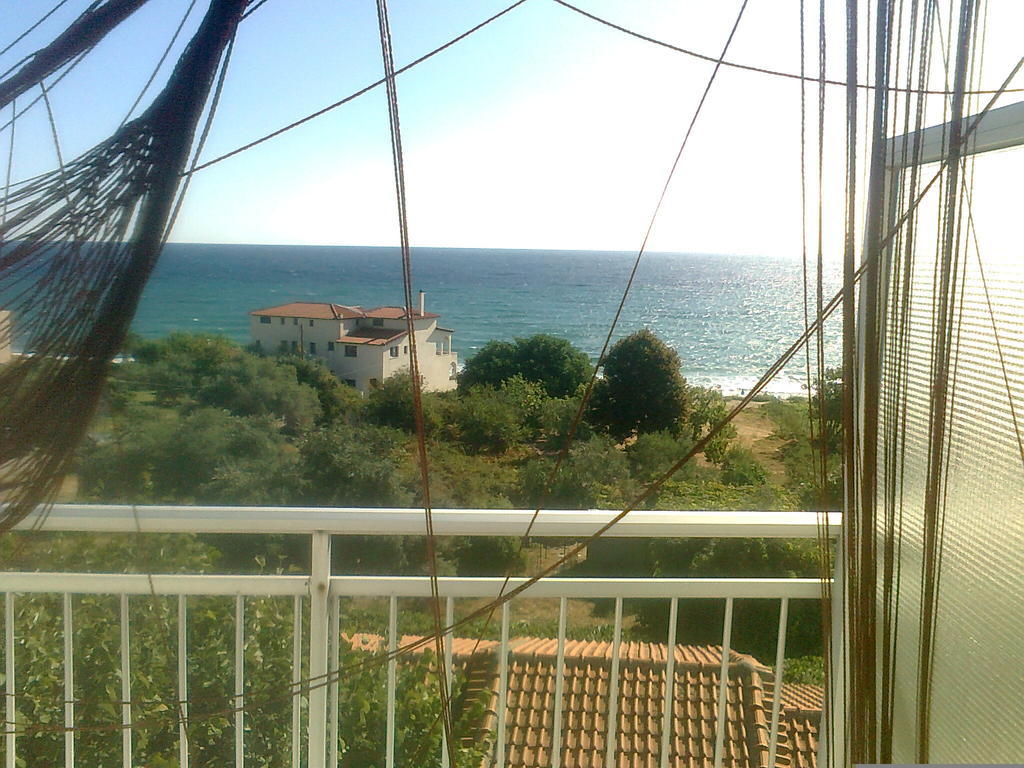 Ferienwohnung House Mantesos Kinira Exterior foto
