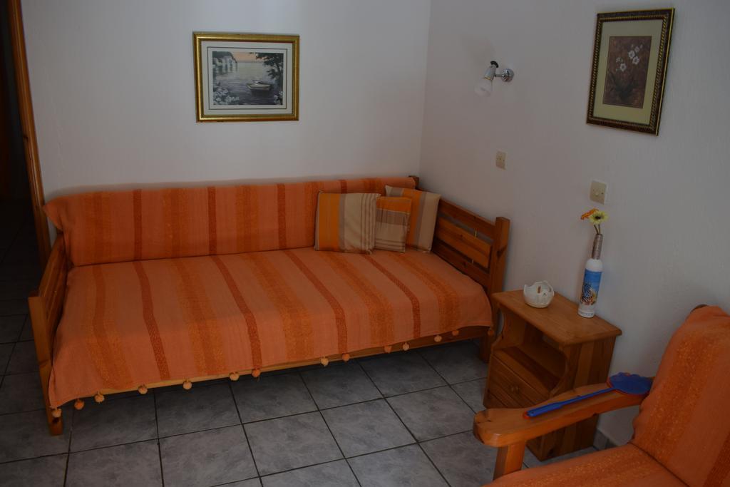 Ferienwohnung House Mantesos Kinira Exterior foto