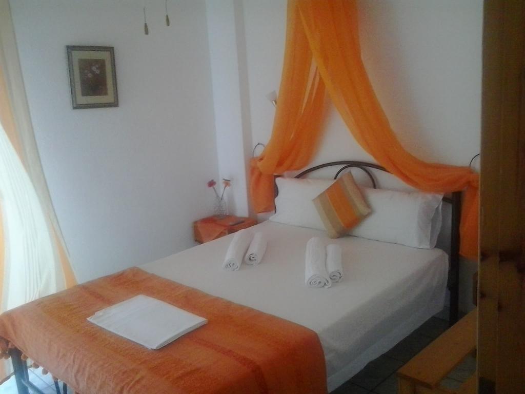 Ferienwohnung House Mantesos Kinira Exterior foto